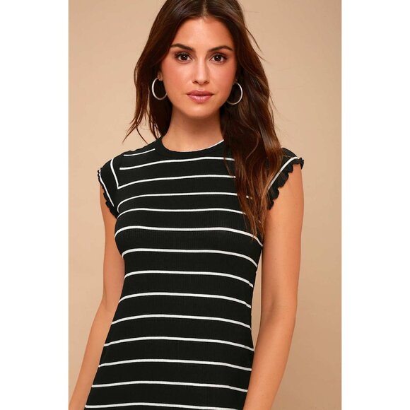 Billabong Black & White 90s Y2K Retro Inspired Striped Crewneck Mini Shift Dress - Picture 9 of 16
